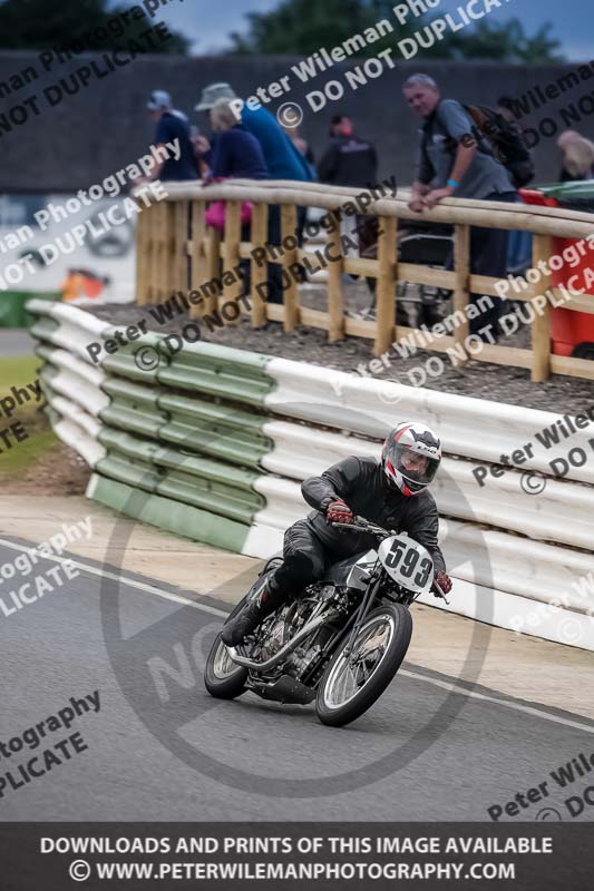 Vintage motorcycle club;eventdigitalimages;mallory park;mallory park trackday photographs;no limits trackdays;peter wileman photography;trackday digital images;trackday photos;vmcc festival 1000 bikes photographs